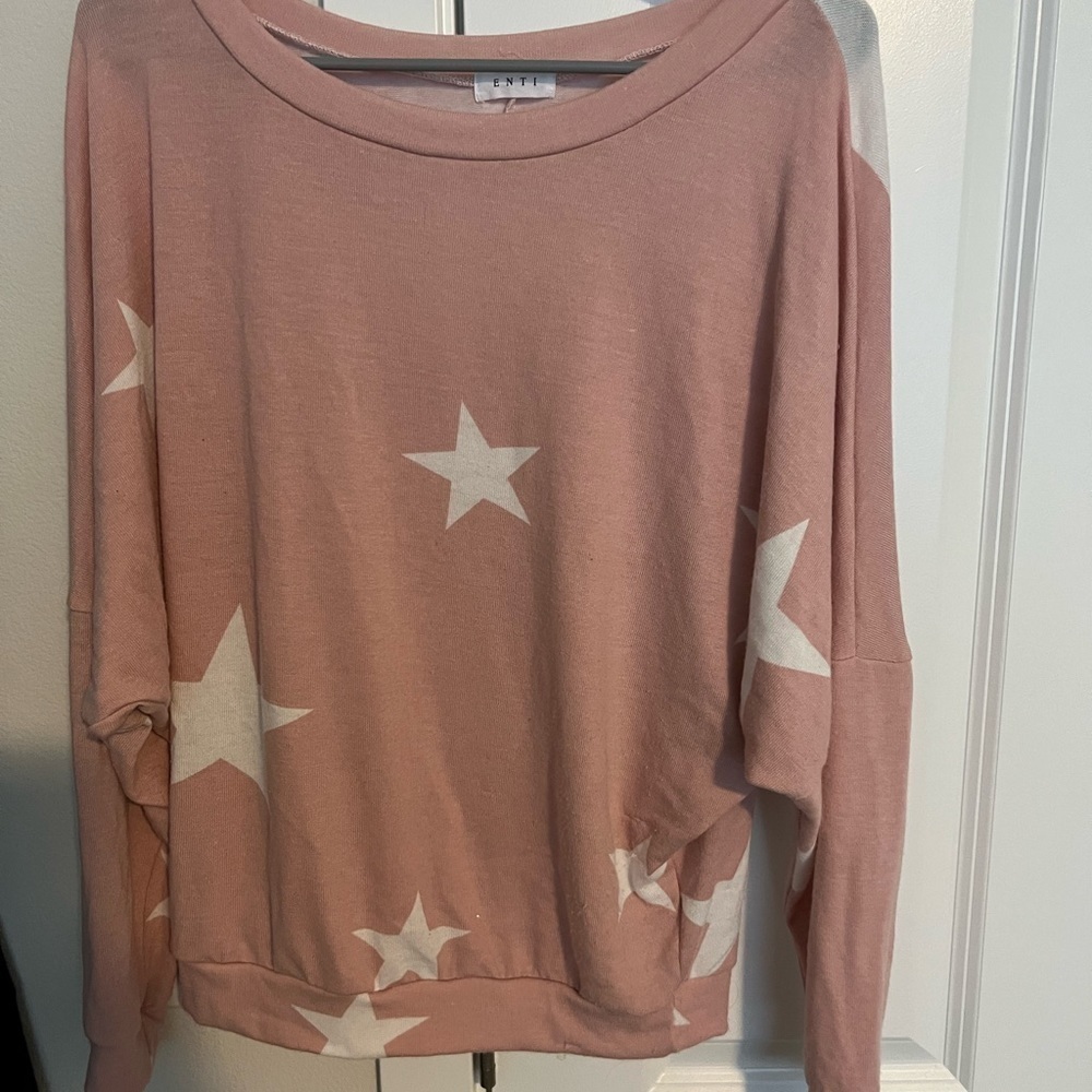 Lightweight star top
